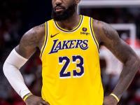 星空APP-关于詹姆斯考虑换队为何难实现?NBA劳资协议扼杀交易的信息