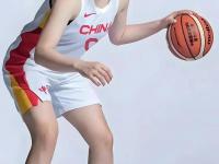 星空体育官网-女篮官宣！李梦无缘深圳亚洲杯，宫鲁鸣：长期脱队训练，