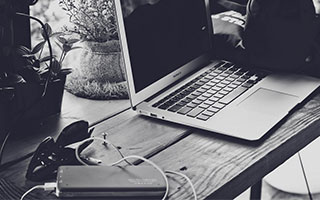 老鹰遭遇惨败，特雷杨状态低迷