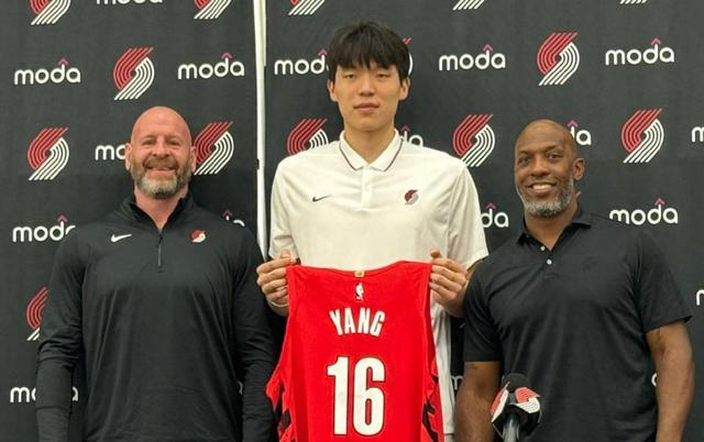 杨瀚森夏联场均10分5板2.3帽屡次贡献惊艳妙传的简单介绍