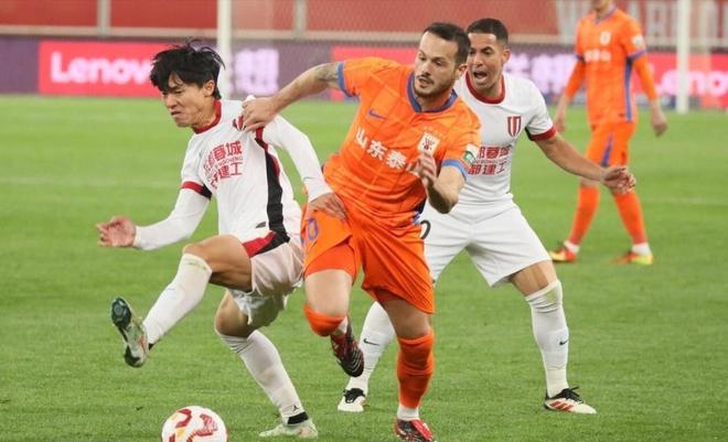 山东鲁能球队集训备战欧洲对手，决胜之役
